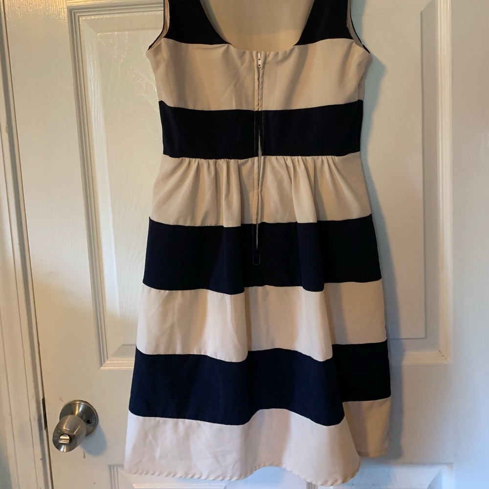 Dresd - Picture 2 of 2